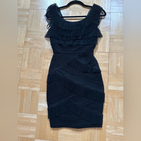 BCBGMAXAZRIA Briana Pleated Tulle bodycon dress - Picture 4 of 16